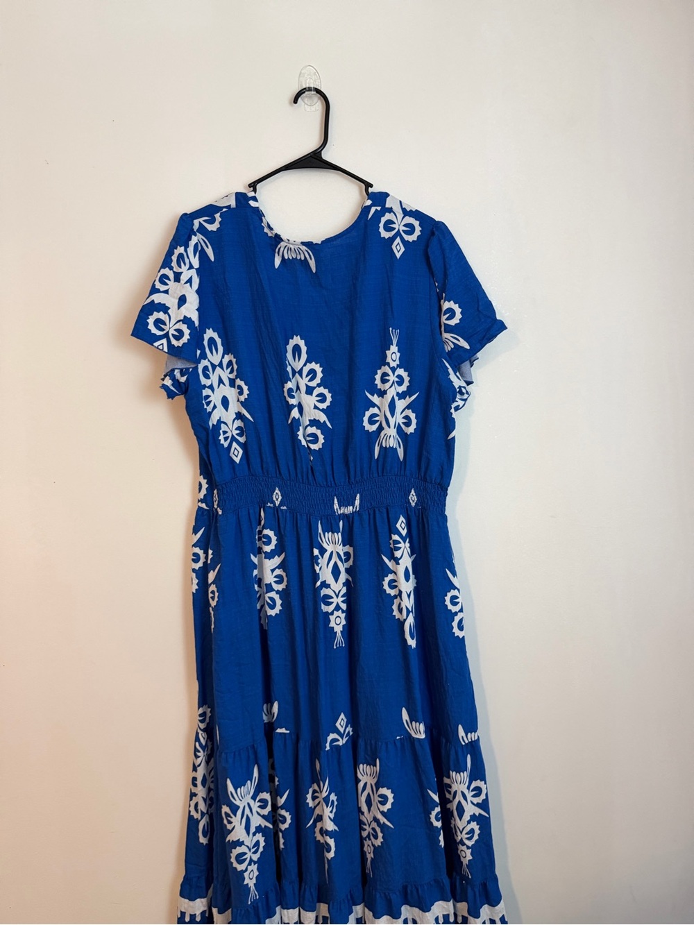 Women's pretty garden blue and white flowy maxi dress - Picture 8 of 9
